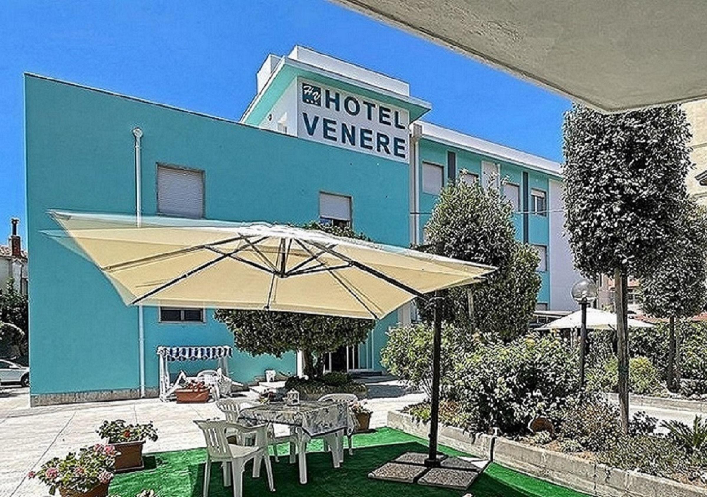 โฮเต็ล เวเนเร่ Hotel อาเชอา ภายนอก รูปภาพ